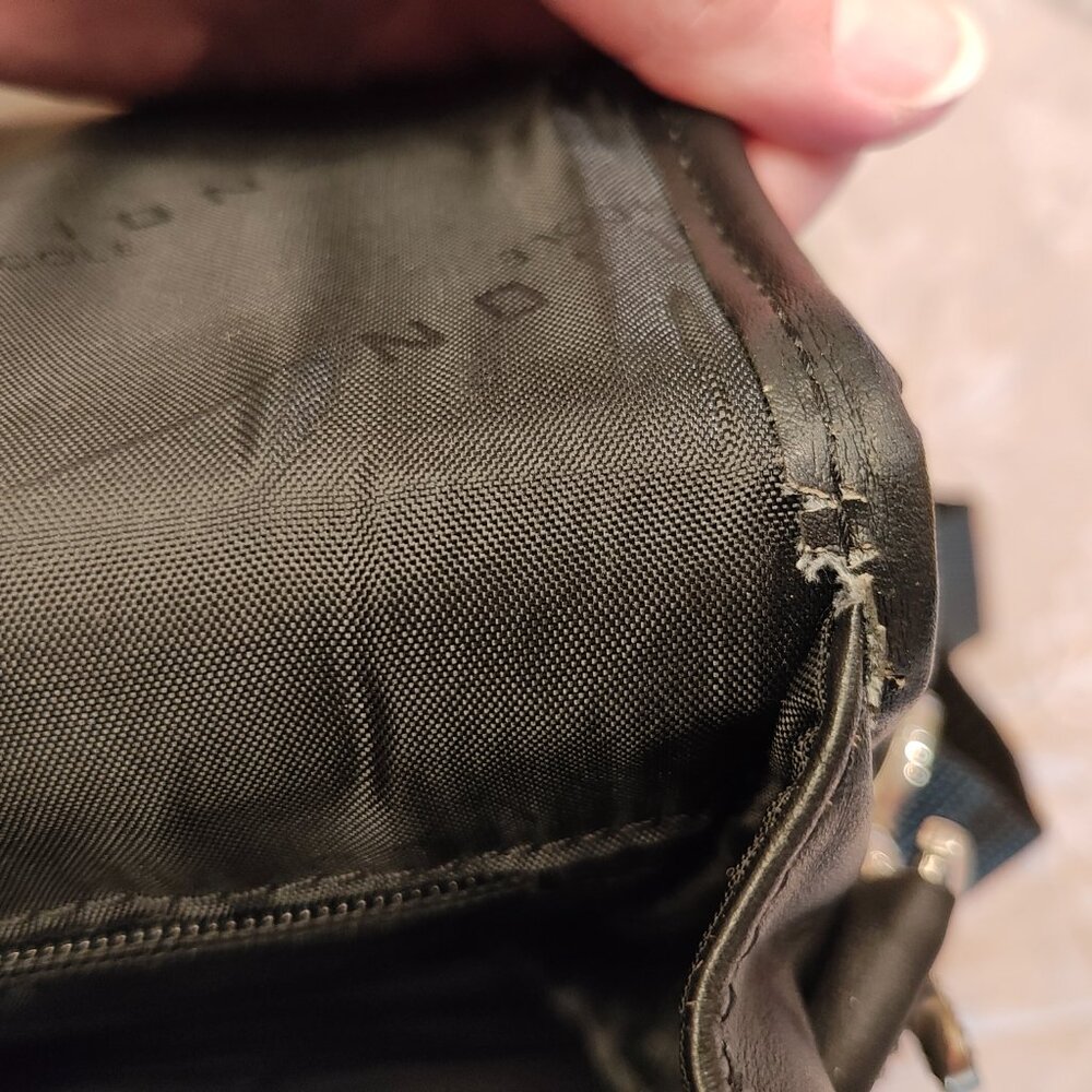 Kenneth Cole Reaction Briefcase 521885, Excellent Used Condition! (EUC) - Picture 11 of 14